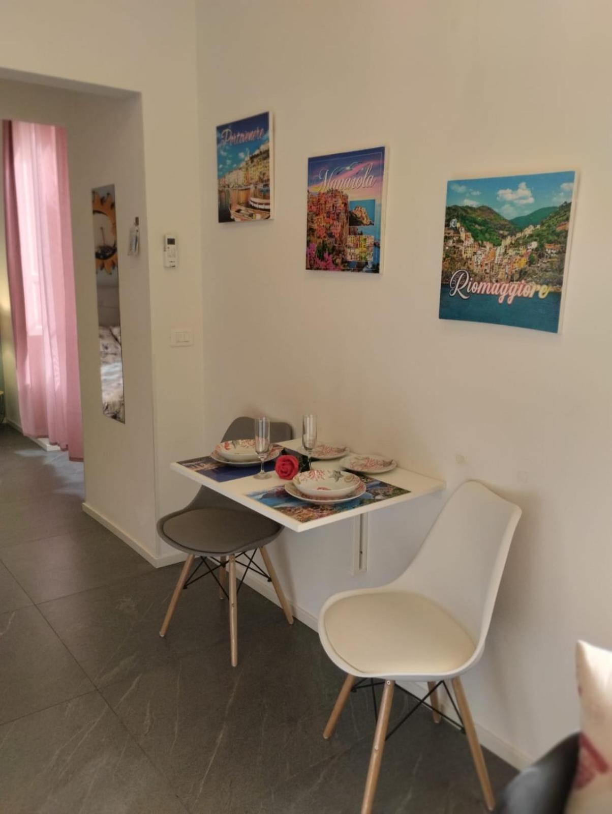 דירות לה ספציה Casa Vacanze Buddy La Tua Base Per Visitare Il Mare Delle Cinque Terre מראה חיצוני תמונה