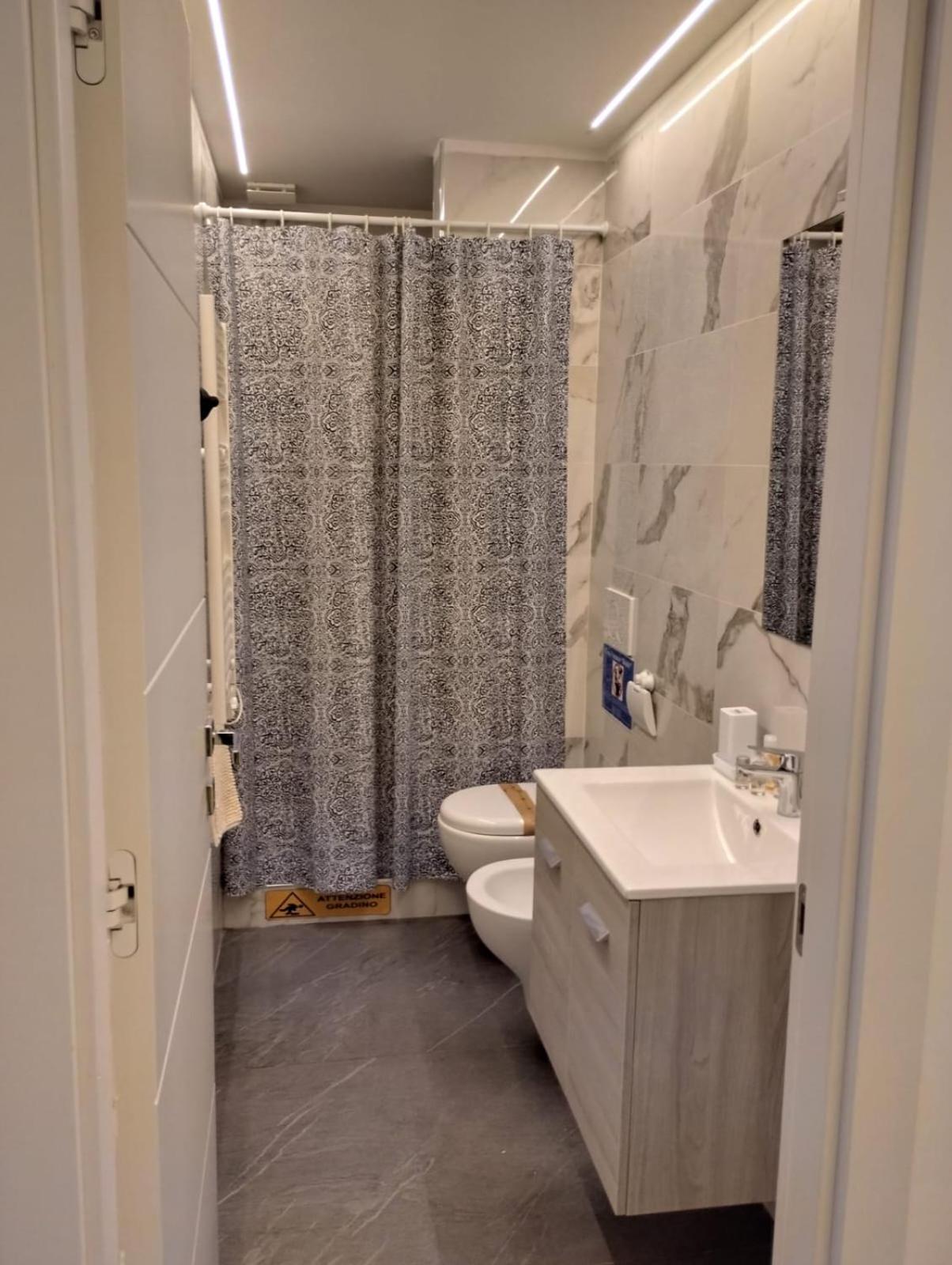דירות לה ספציה Casa Vacanze Buddy La Tua Base Per Visitare Il Mare Delle Cinque Terre מראה חיצוני תמונה